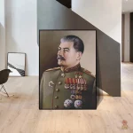 Affiche communiste avec profil de Staline en uniforme