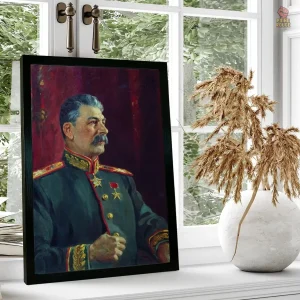 Affiche Stalin en uniforme vert sur fond pourpre