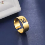 Design ajouré de la bague faucille marteau en acier