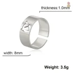 Bague en acier avec design unique faucille marteau