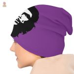 Style unique avec le bonnet Che en pourpre