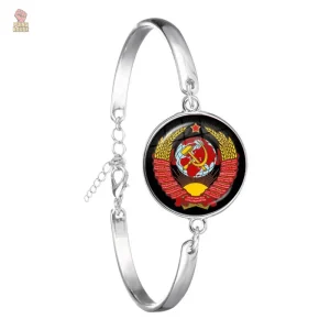 Bracelet avec les armoiries de l'URSS en design communiste
