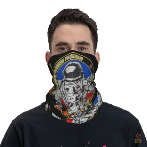 Accessoire communiste, design cosmonaute pour l'hiver