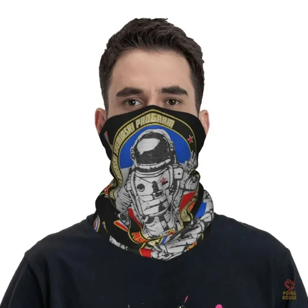 Accessoire communiste, design cosmonaute pour l'hiver