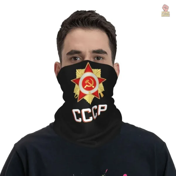 Accessoire en rouge et or, représentant l'insigne CCCP, style vintage