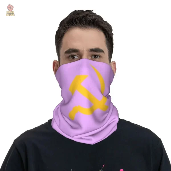 Accessoire communiste : cache-cou avec design marteau et rose