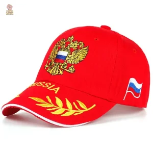 Casquette communiste avec motif russe distinctif
