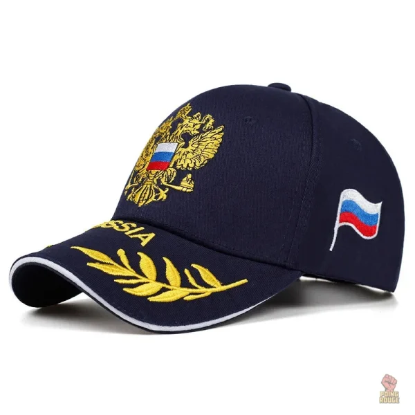 Casquette bleue marine, symbole de l'héritage russe communiste