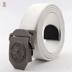 Élégance rétro avec emblème soviétique