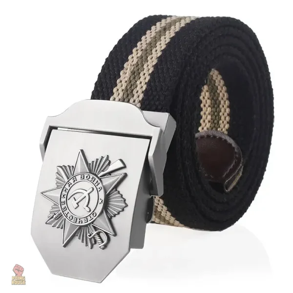 Accessoire noir au message fort