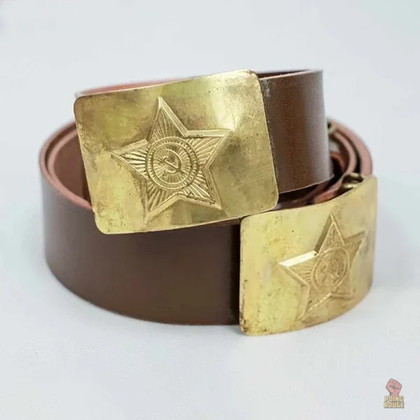 Design vintage de ceinture en cuir avec étoile rouge