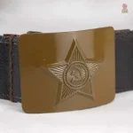 Ceinture communiste vintage avec étoile emblématique