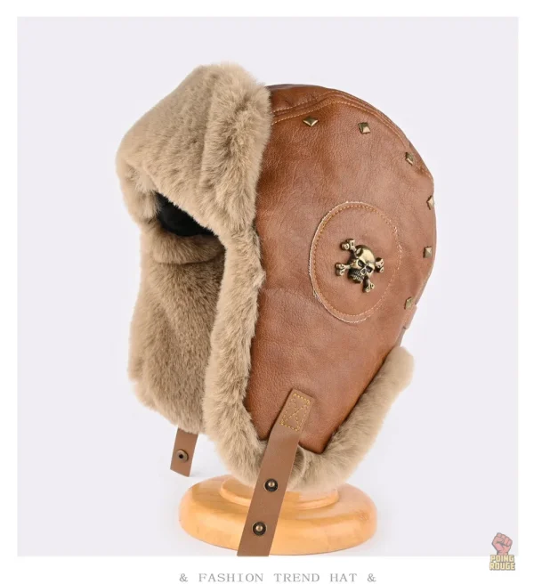 Chapeau d'hiver avec cache-oreilles en style militaire
