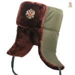 Chapka en laine avec design soviétique