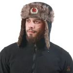 Chapeau ushanka classique aux couleurs soviétiques