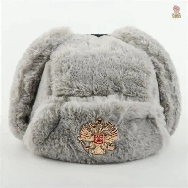 Ushanka brodée aux couleurs historiques