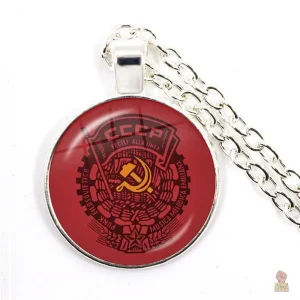 Collier pendentif communiste rouge avec symbole faucille CCCP