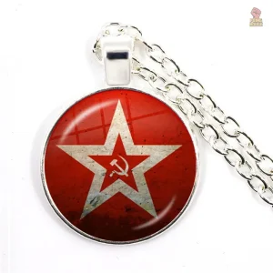 Collier pendentif étoile rouge avec faucille et pentagramme