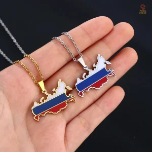 Accessoire communiste, pendentif drapeau or sur carte de Russie