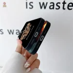 Coque kaki iPhone ornée d'une étoile rouge CCCP