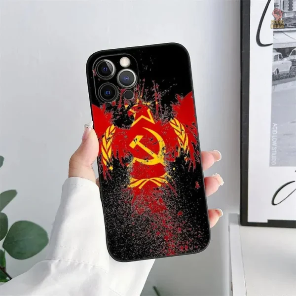 Accessoire smartphone ours sauvage et drapeau de Russie