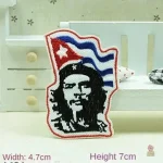 Motif Che Guevara sur un fond rouge intense