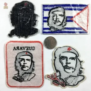 Portrait de Che Guevara en rouge, écusson 6x9cm