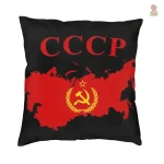 Motif emblématique communiste sur housse de coussin