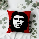 Housse de coussin au style militaire avec Che Guevara
