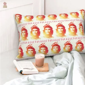 Coussin noir blanc inspiré de Che Guevara