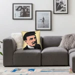 Coussin à thème communiste avec fond gris