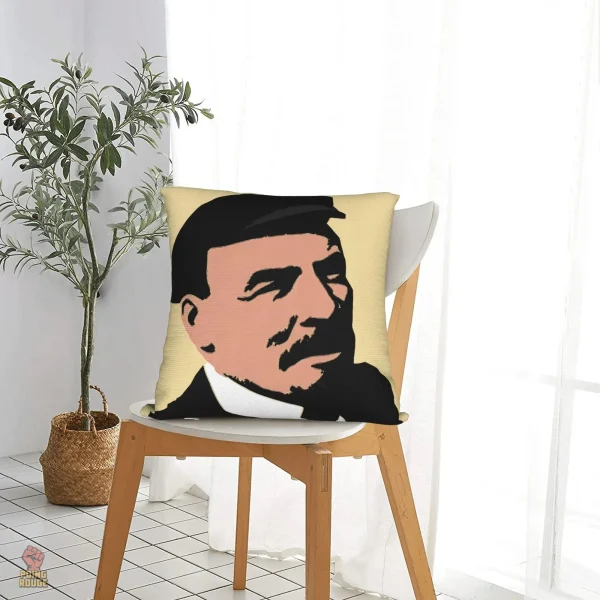 Housse de coussin soviétique avec couleurs rouges et beiges