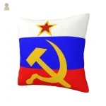 Coussin décoratif rouge avec emblème présidentiel russe