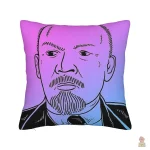 Coussin Staline avec motif cœur en sepia