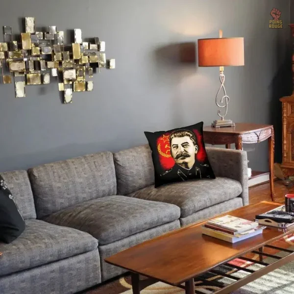 Coussin avec portrait de Staline en uniforme militaire