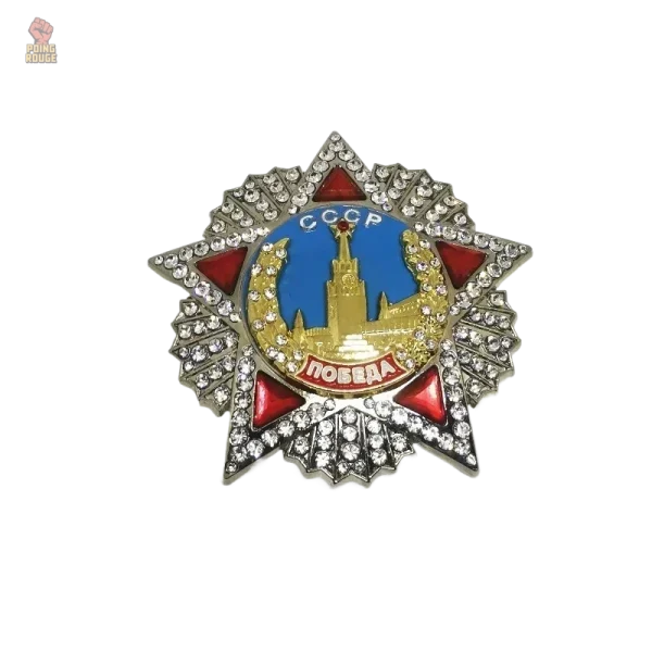 Accessoire communiste en hommage à la victoire