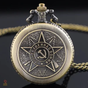 Montre bracelet soviétique en bronze avec étoile rouge