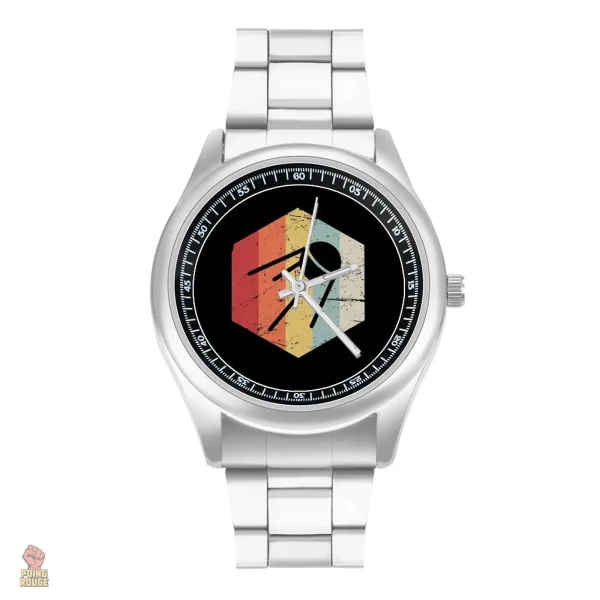 Montre inspirée par l'esthétique soviétique, modèle Sputnik