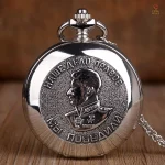 Accessoire historique : montre gousset Staline, design unique