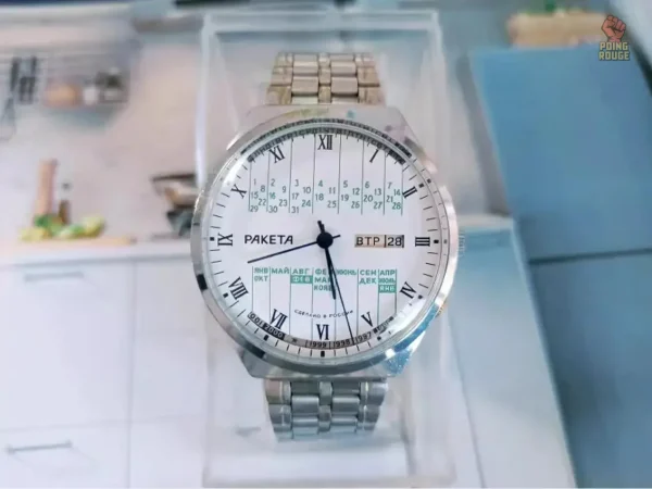 Montre mécanique soviétique de collection au design vintage
