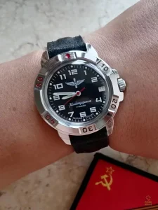 Montre mécanique militaire vintage soviétique