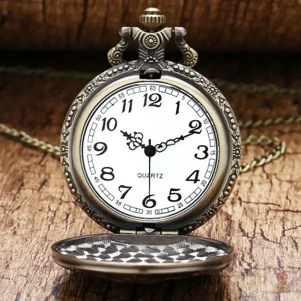 Montre de poche artisanale, design unique de l'URSS