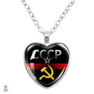 Pendentif communiste étoile faucille marteau cœur noir