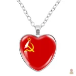 Pendentif communiste faucille marteau étoile cœur rouge