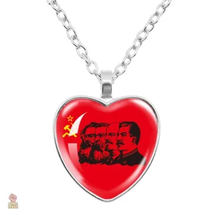 Pendentif cœur rouge portraits de leaders communistes