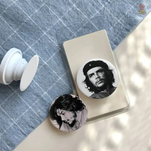 Macaron Che Guevara, pin avec étoile sur rouge