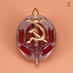 Pin badge MVD Ministère Intérieur soviétique, accessoire communiste