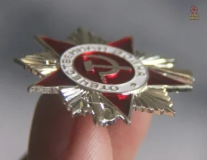 Accessoire historique, pin commémoratif Guerre Patriotique 2ème classe