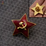 Pins tendance avec motif communiste