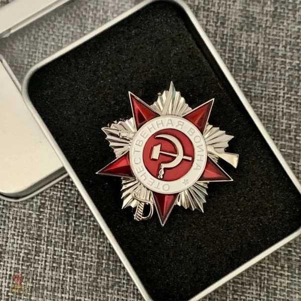 Pins KGB doré, symbole du communisme - vue 5